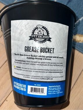 Pit Boss Stainless Steel Grease Catch Bucket With Handle Dishwasher Safe Black